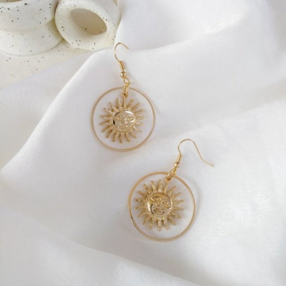 Bright Gold Shiny Sun Face Circle Earrings - Picture 5 of 12
